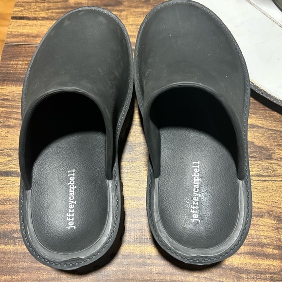 Jeffrey Campbell Black Platform Mules with Chunky Sole - Picture 2 of 5